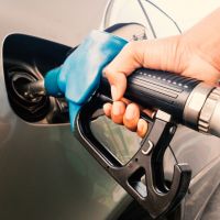 10 Ways to Save Money at the Pump